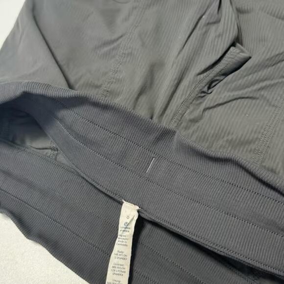 Lululemon Beyond The Studio Crop - Picture 5 of 7